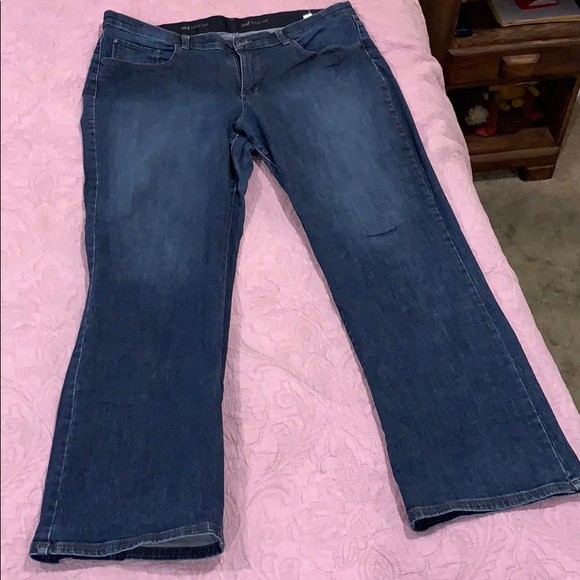 lee sinfully soft pants